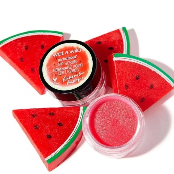 NEW Wet n Wild Limited Edition Fruit Lip Scrubs Pac Man Green Apple Watermelon - Picture 5 of 12